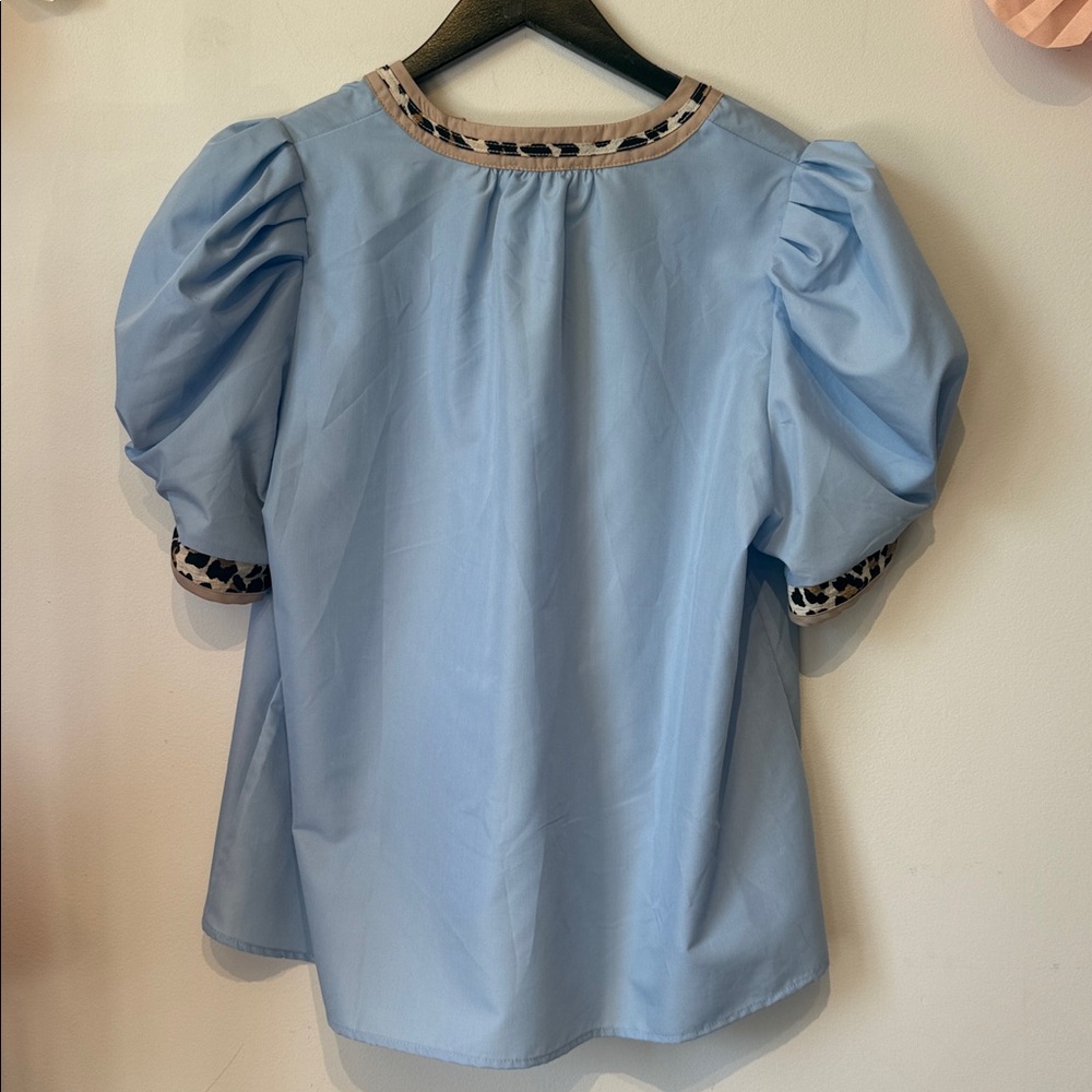 Entro blue puff sleeve top size large - Picture 6 of 6
